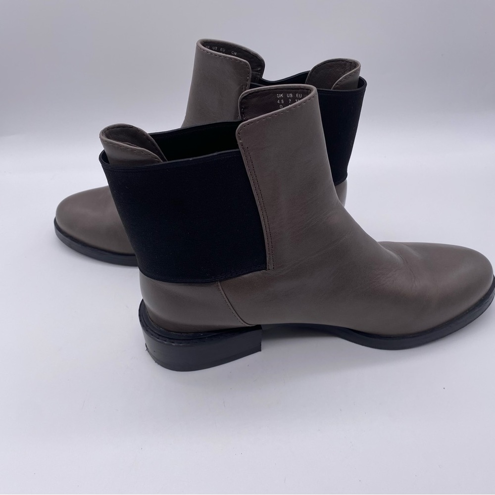 Clarks Narrative Womens Taupe Leather Chelsea Boots Size 7